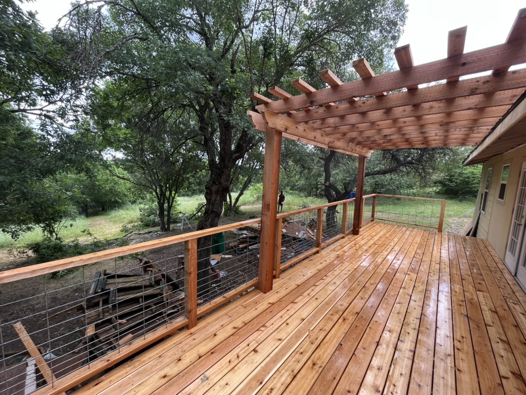 Cedar Deck & Pergola - West Lake Hills