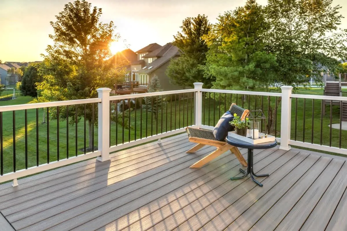 Cedar deck with railing — Austin