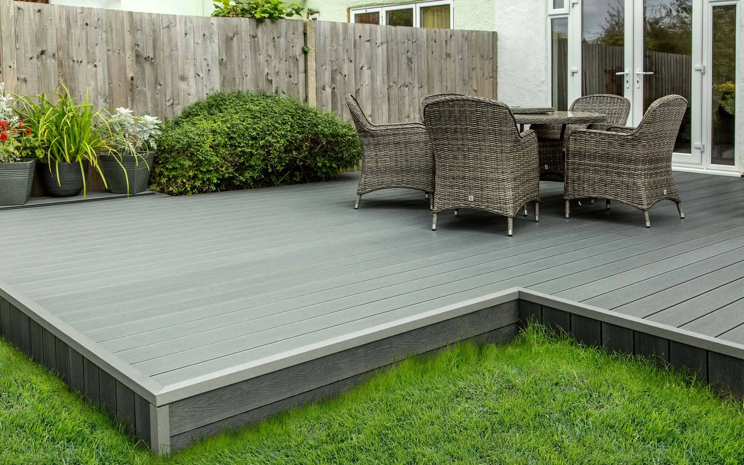 Ground-level composite deck