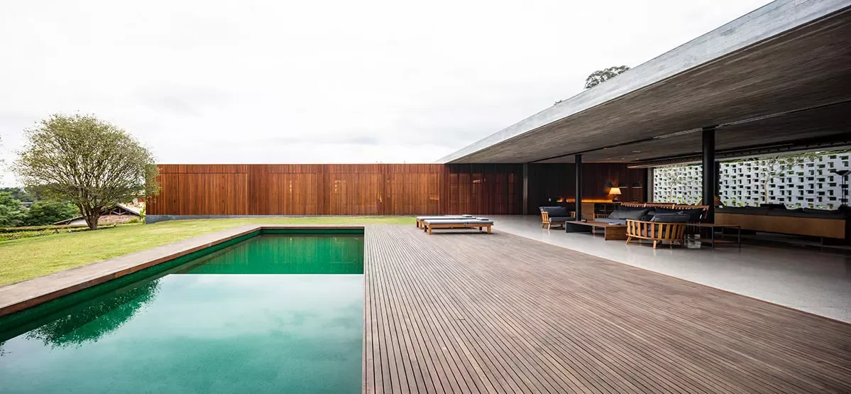 Custom Ipe deck overlooking pool — Lakeway, TX