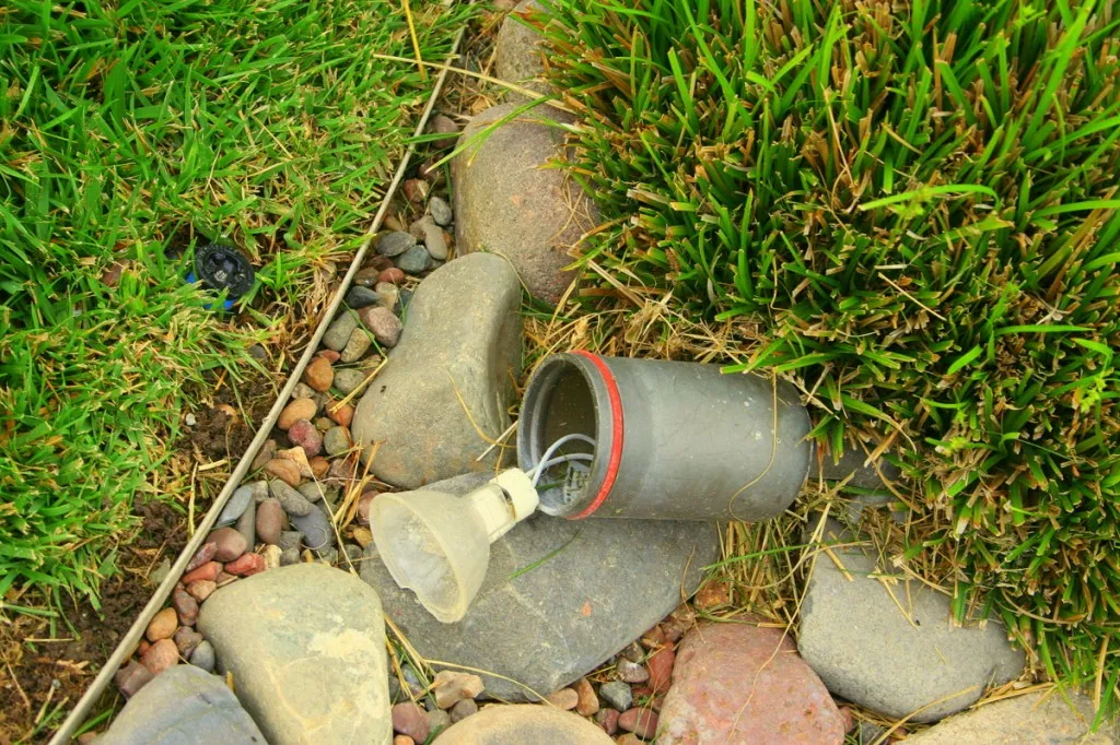 Landscape lighting repair and fixture troubleshooting