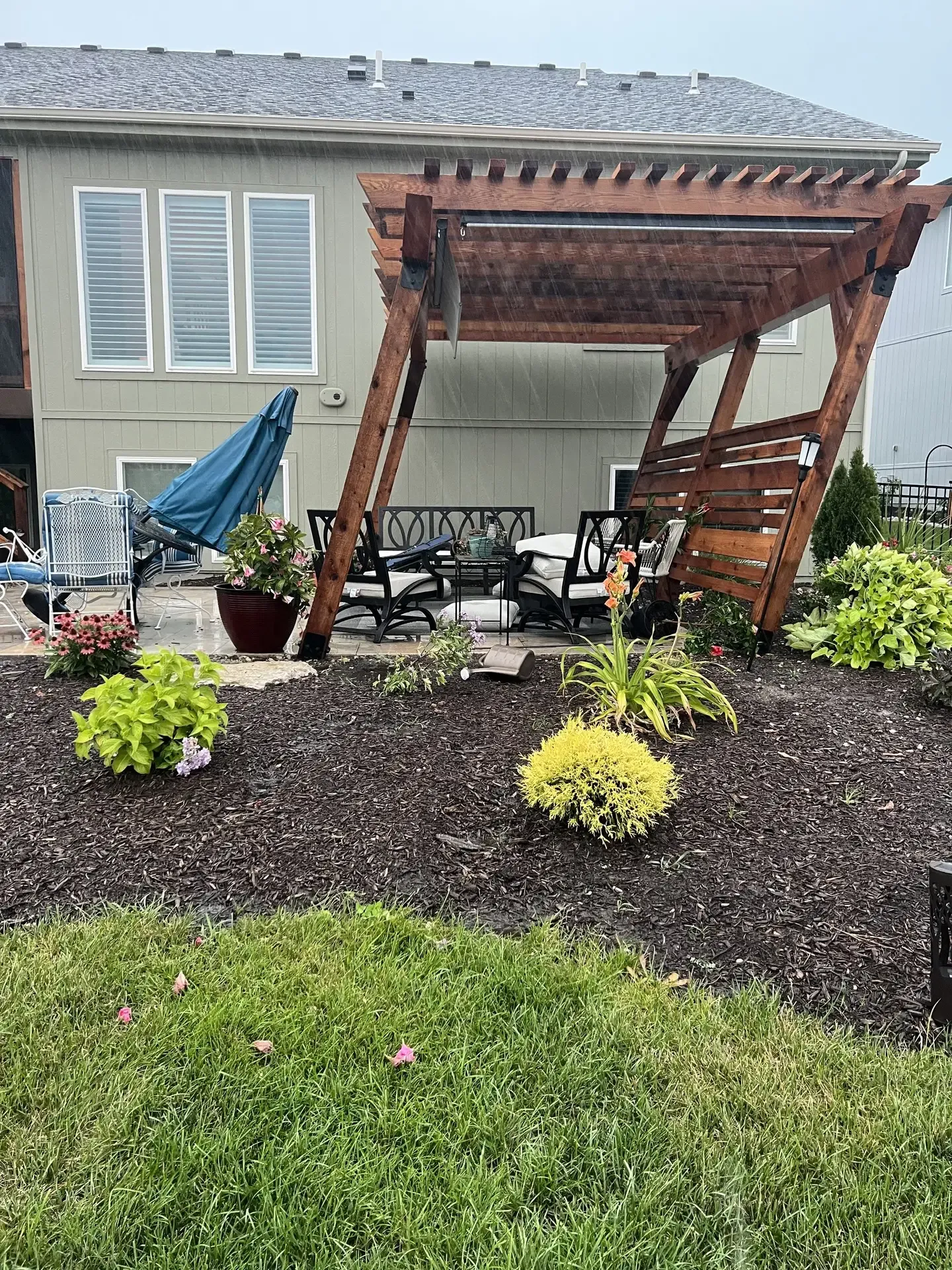 Leaning pergola structure — post base failure
