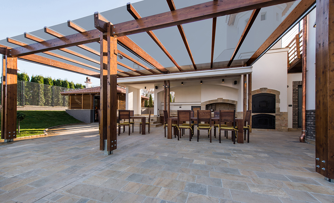 covered pergola with polycarbonate